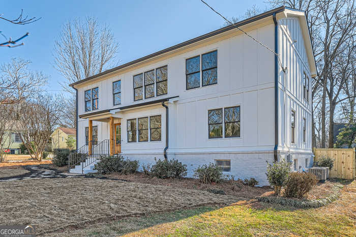 photo 2: 1439 Van Vleck Avenue SE, Atlanta GA 30316