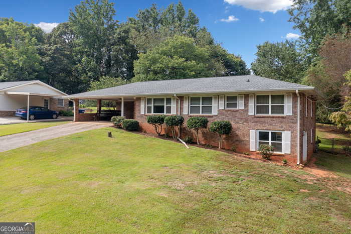 photo 1: 5556 Woodland Drive, Douglasville GA 30135