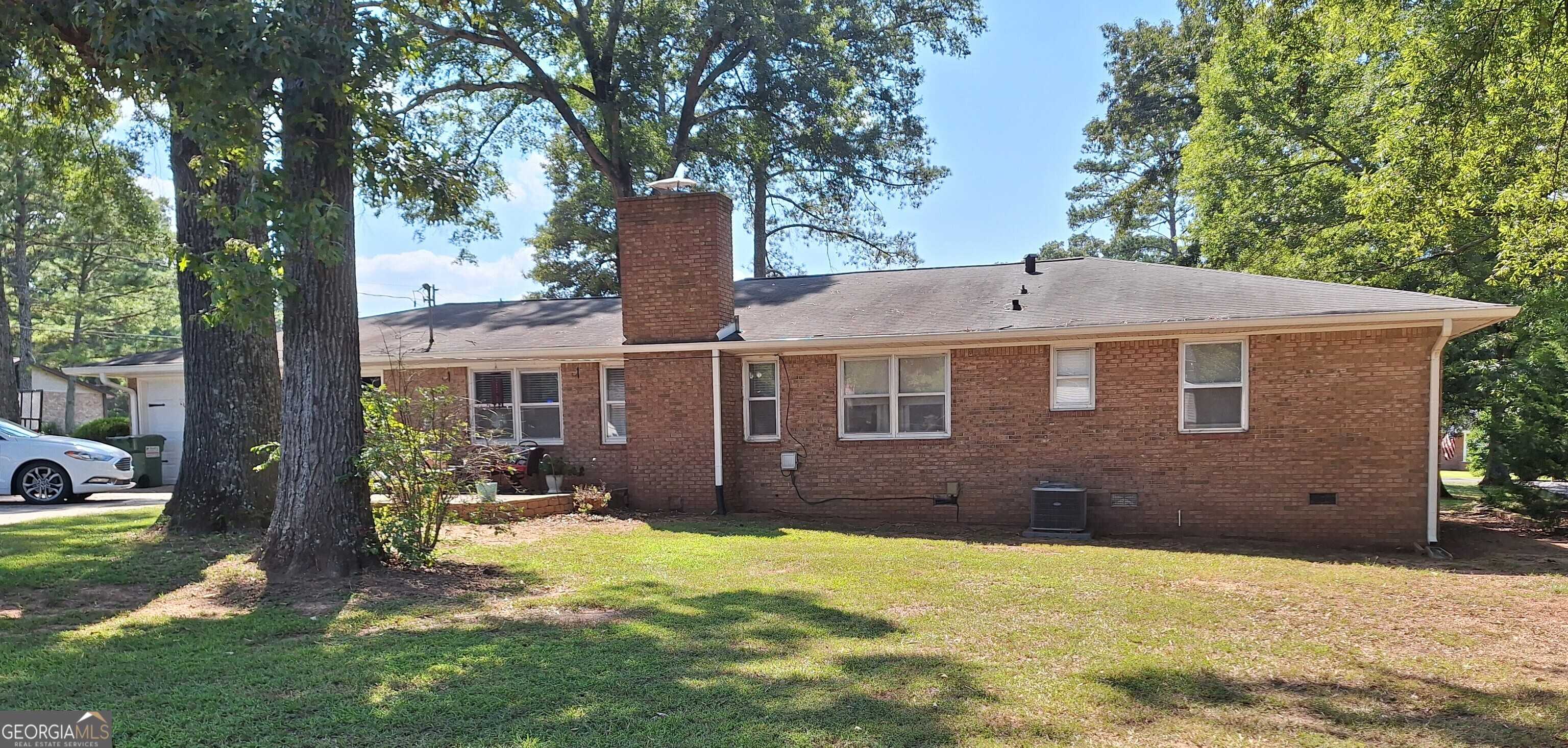 photo 3: 169 Cherokee Circle, Cedartown GA 30125