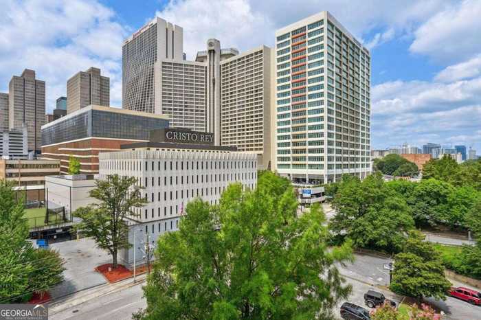 photo 1: 215 Piedmont Avenue NE Unit 709, Atlanta GA 30308