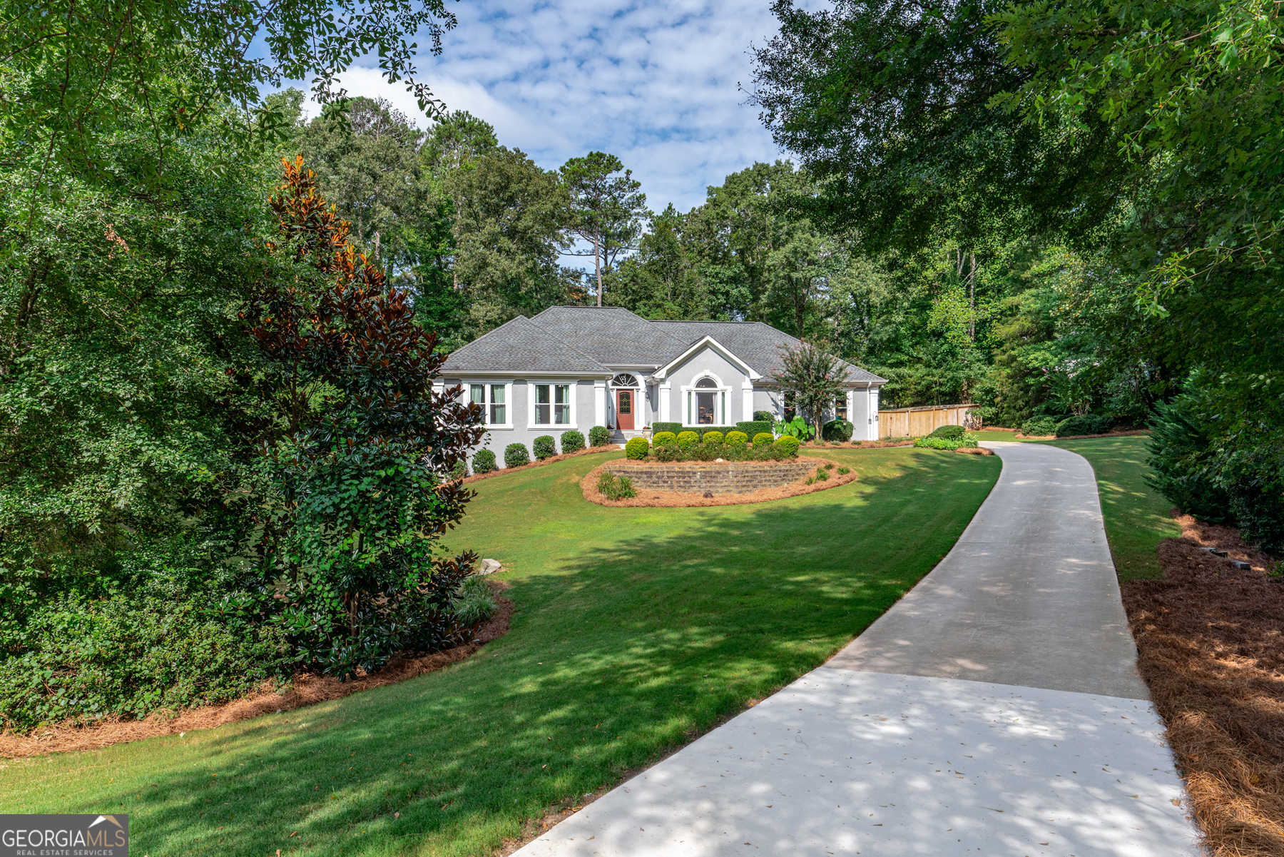 photo 3: 900 PERRIN OAKS Court, Lawrenceville GA 30043