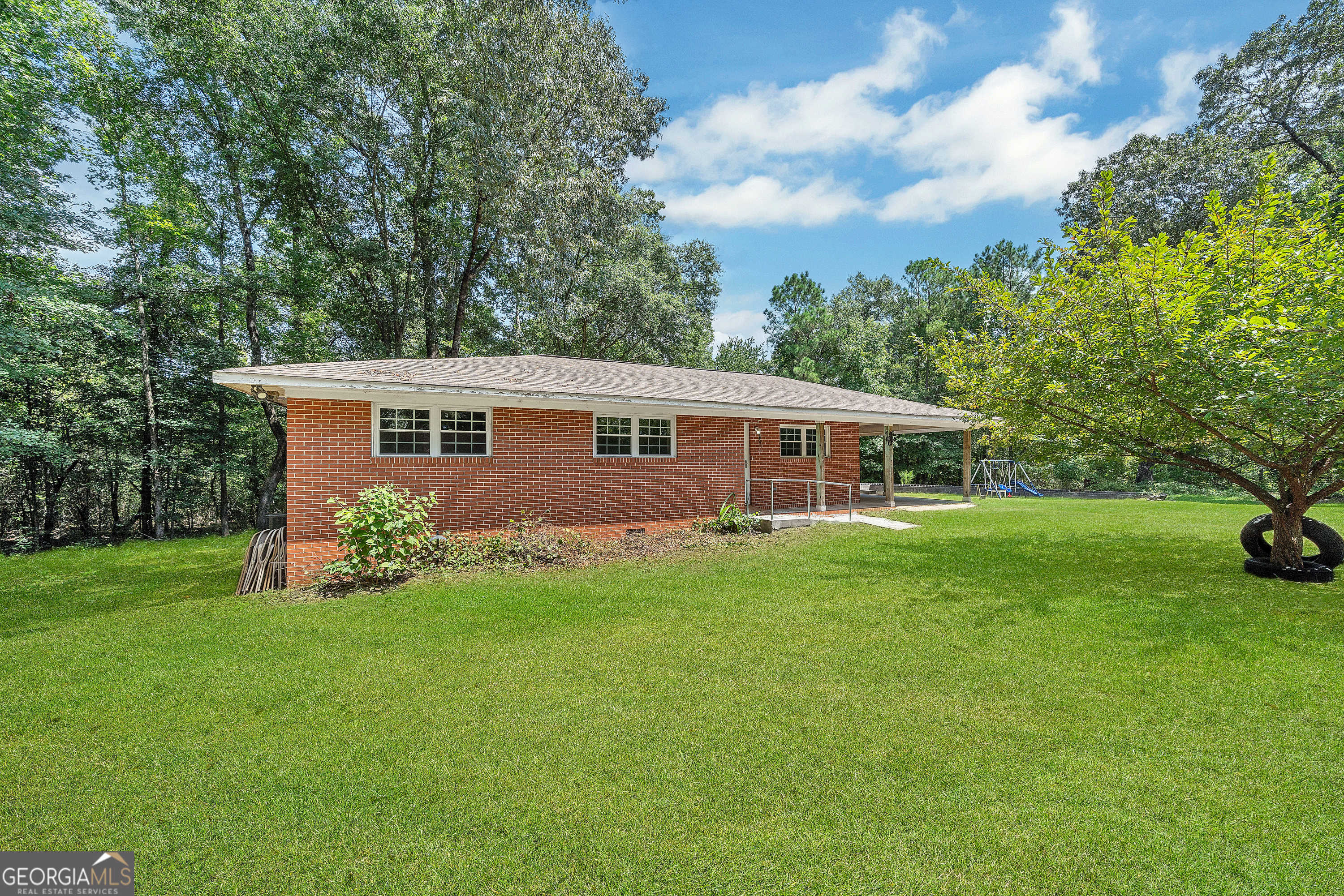 photo 3: 186 Garrison Road, Macon GA 31211