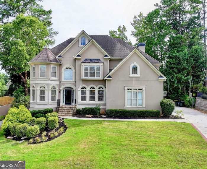 photo 2: 6270 Deerwoods Trail, Alpharetta GA 30005