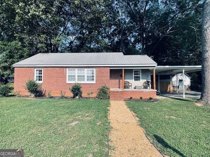 photo 1: 137 Oak Street, Summerville GA 30747