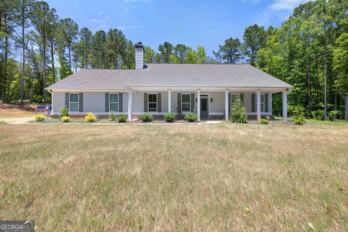 photo 1: 2401 SANDY CREEK Road, Madison GA 30650