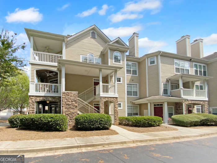 photo 1: 732 Sandringham Drive Unit 732, Alpharetta GA 30004