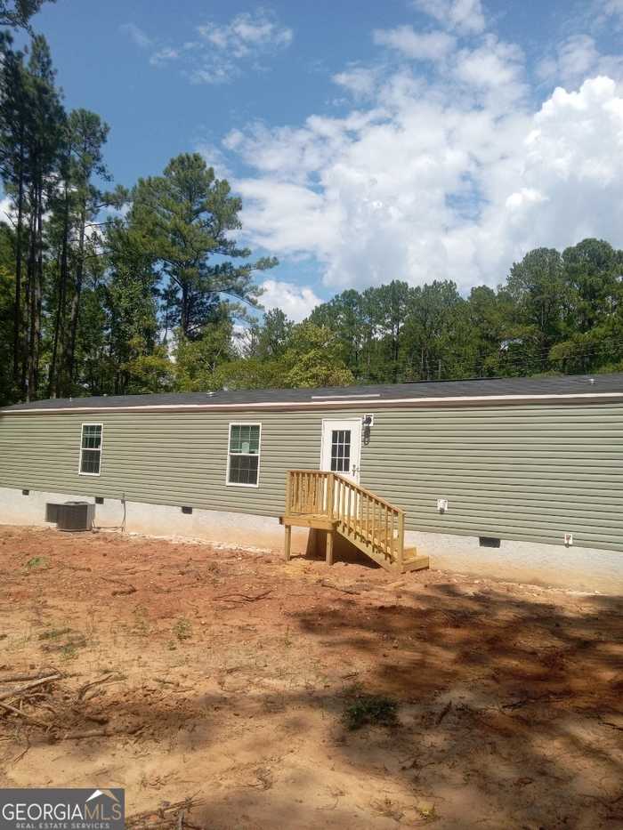 photo 1: 996 Island Creek, Sparta GA 31087