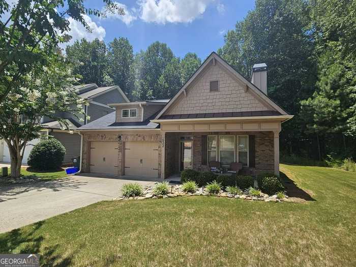 photo 1: 632 Creek Pointe Drive, Athens GA 30606