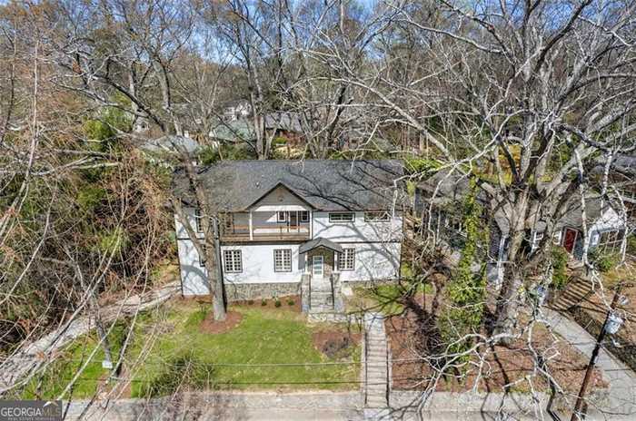 photo 1: 2030 HOWARD Circle, Atlanta GA 30307