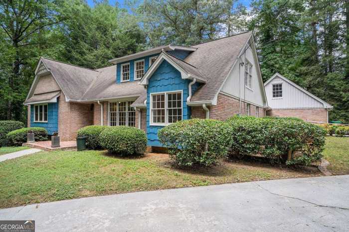 photo 2: 4340 E Durham Circle, Stone Mountain GA 30083