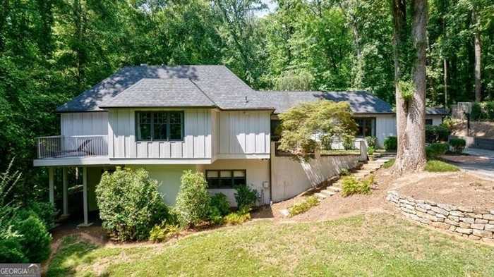 photo 1: 5530 W Idlewood Lane, Atlanta GA 30327