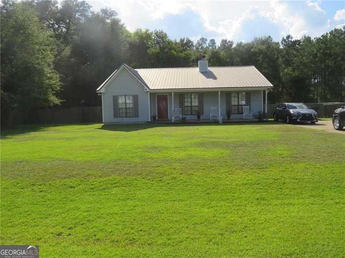 photo 1: 1005 N Gate Circle, Bainbridge GA 39817