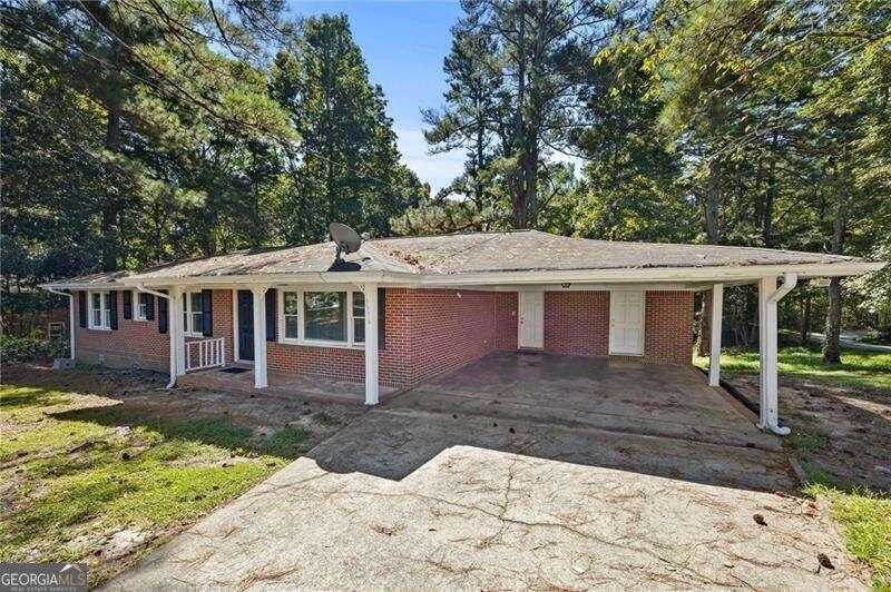 photo 3: 3976 Castle Street, Douglasville GA 30134