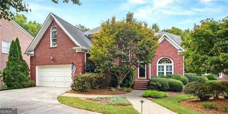 photo 1: 4724 Cambridge Trace, Atlanta GA 30338