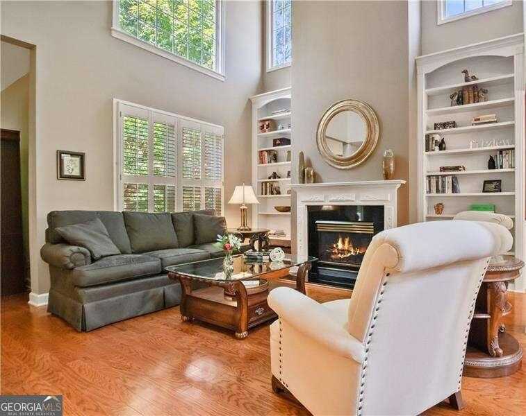 photo 2: 4724 Cambridge Trace, Atlanta GA 30338