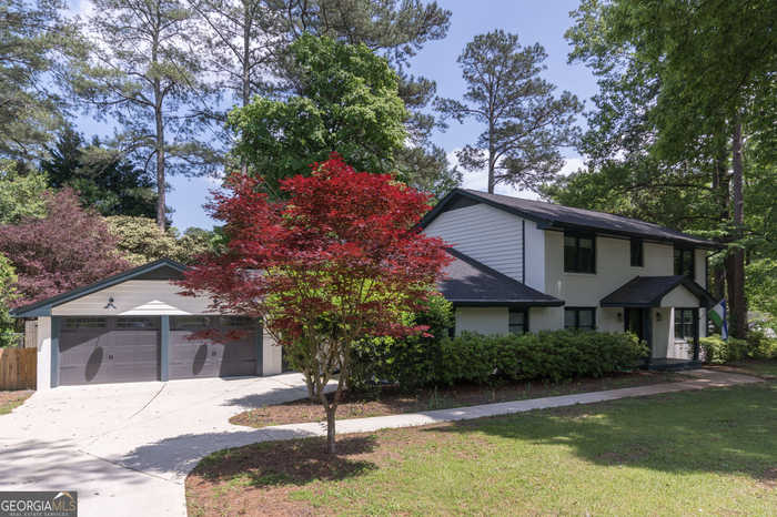 photo 2: 4827 Springfield Drive, Atlanta GA 30338