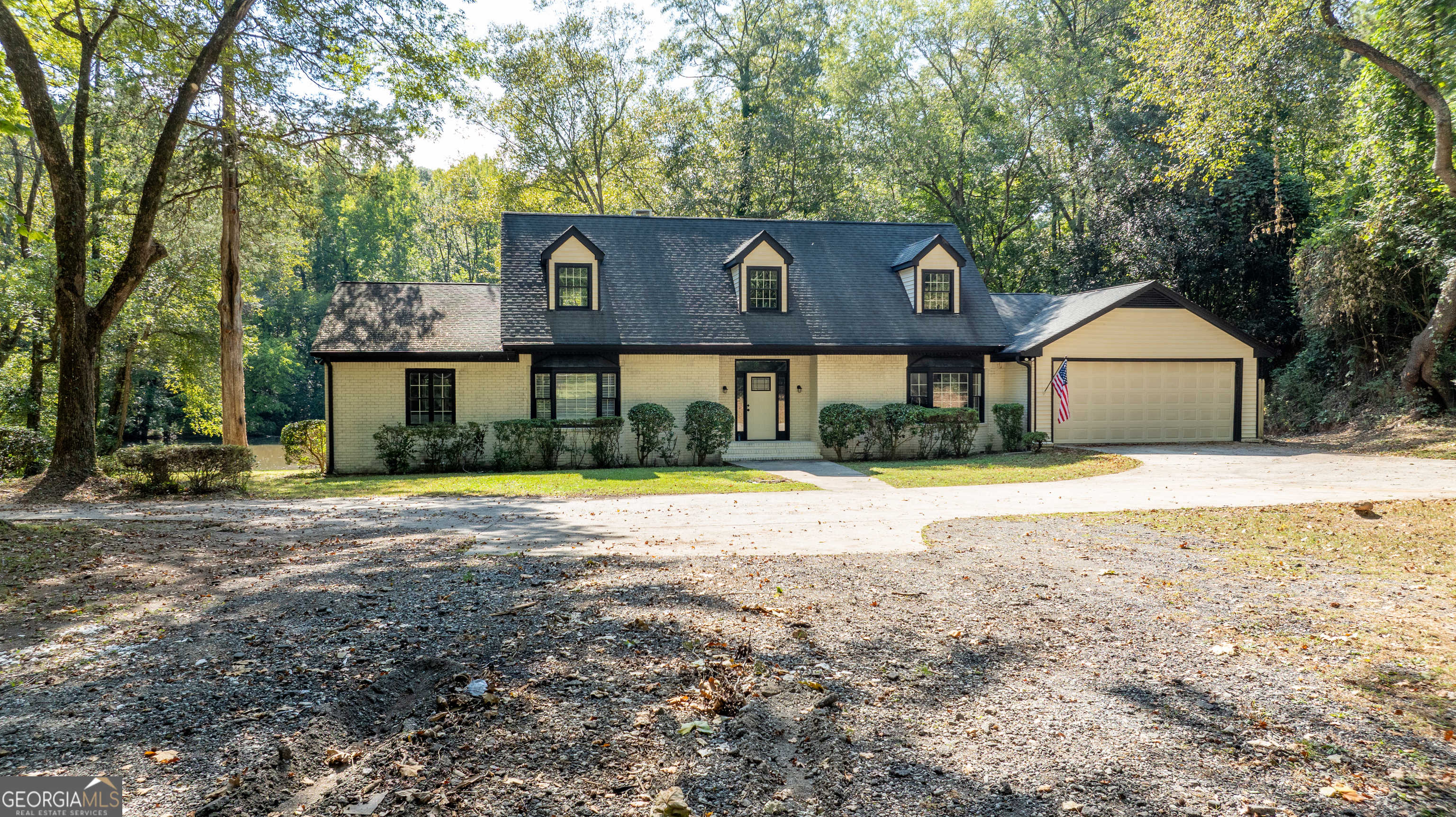 photo 3: 1600 Sewell Mill Road, Newnan GA 30263