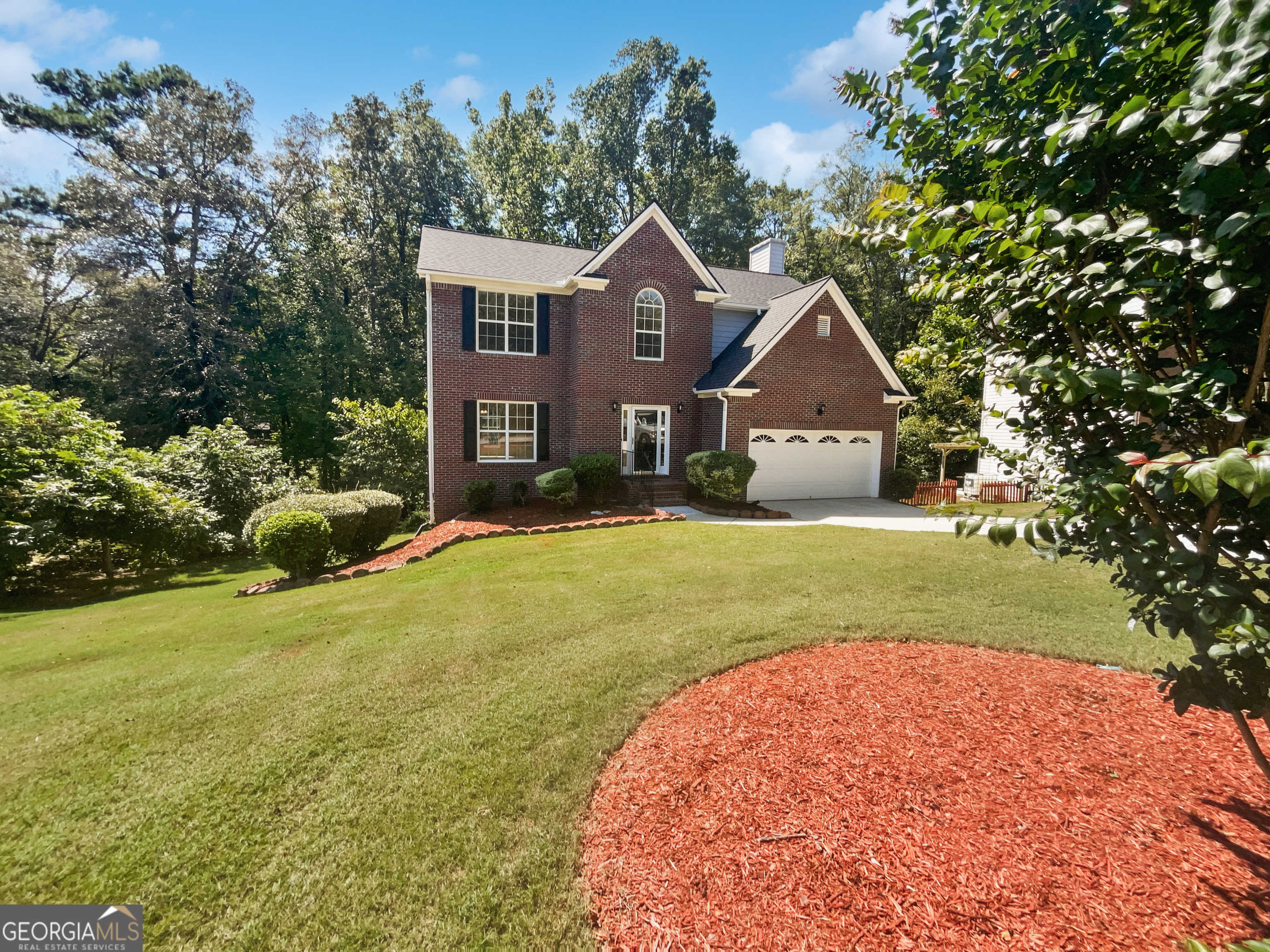 photo 3: 4670 Wynnmeade Lane SW, Lilburn GA 30047