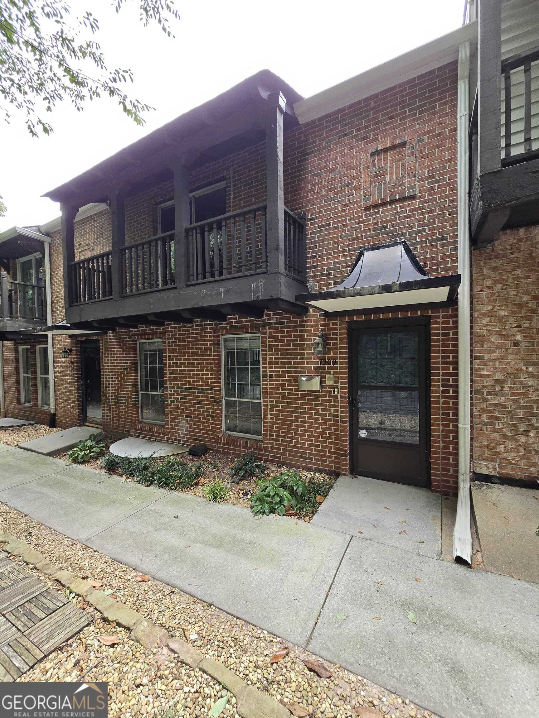 photo 1: 7309 Cardigan Circle, Sandy Springs GA 30328