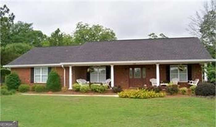 photo 1: 306 S Terrell Street, Metter GA 30439