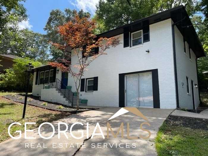 photo 2: 2249 Acelia Court, Decatur GA 30034