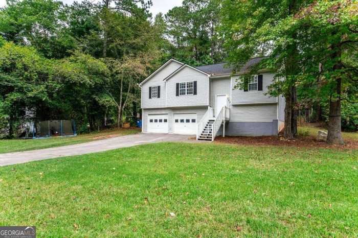 photo 2: 152 Country Cottage Circle, Carrollton GA 30116