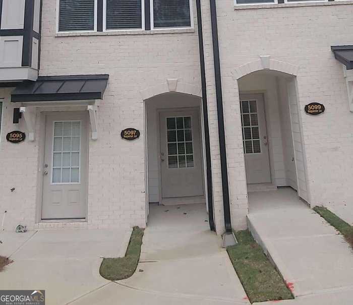 photo 1: 5097 Insperon Lane Unit 9, Peachtree Corners GA 30092