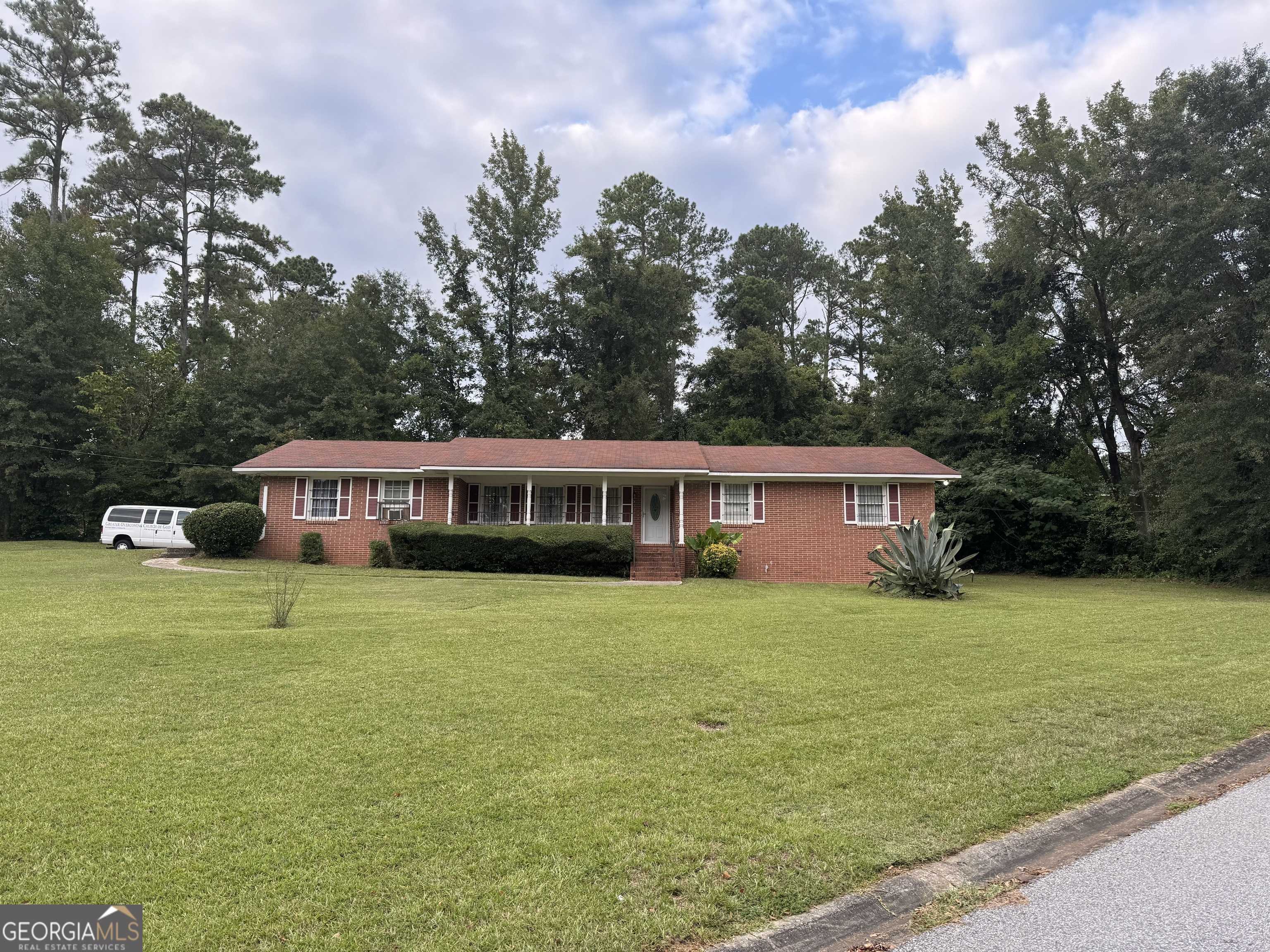 photo 1: 3741 Dreyfus Drive, Macon GA 31204