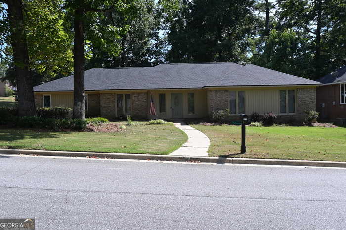 photo 1: 6670 Springlake Drive, Columbus GA 31909