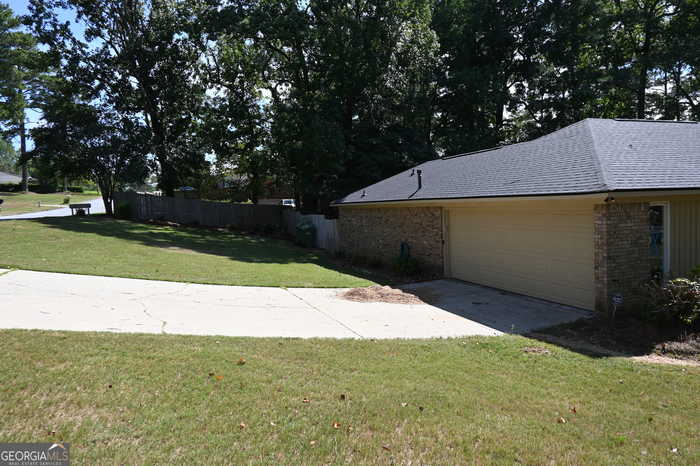 photo 2: 6670 Springlake Drive, Columbus GA 31909