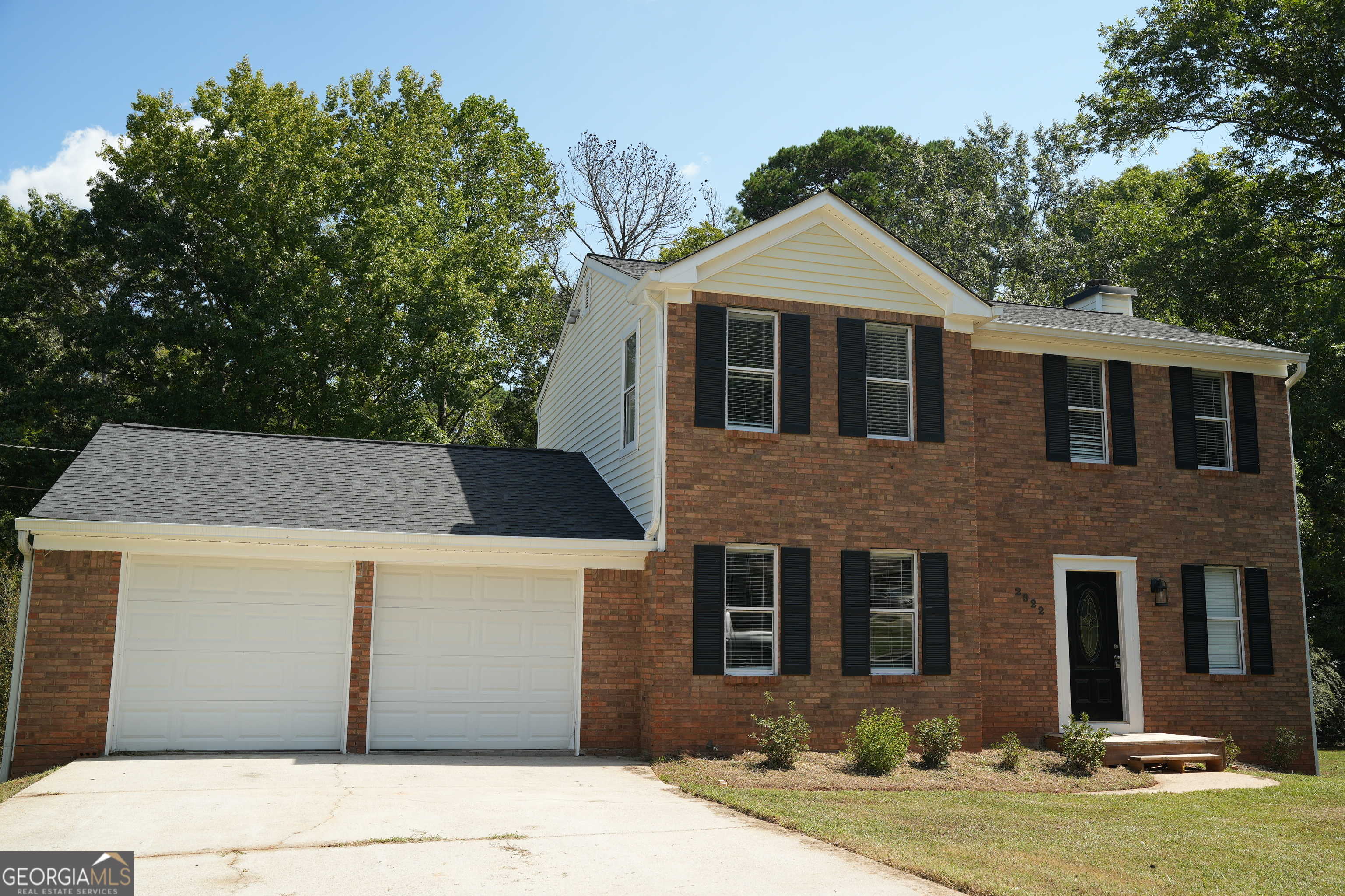 photo 1: 2922 Sunset Court, Decatur GA 30034