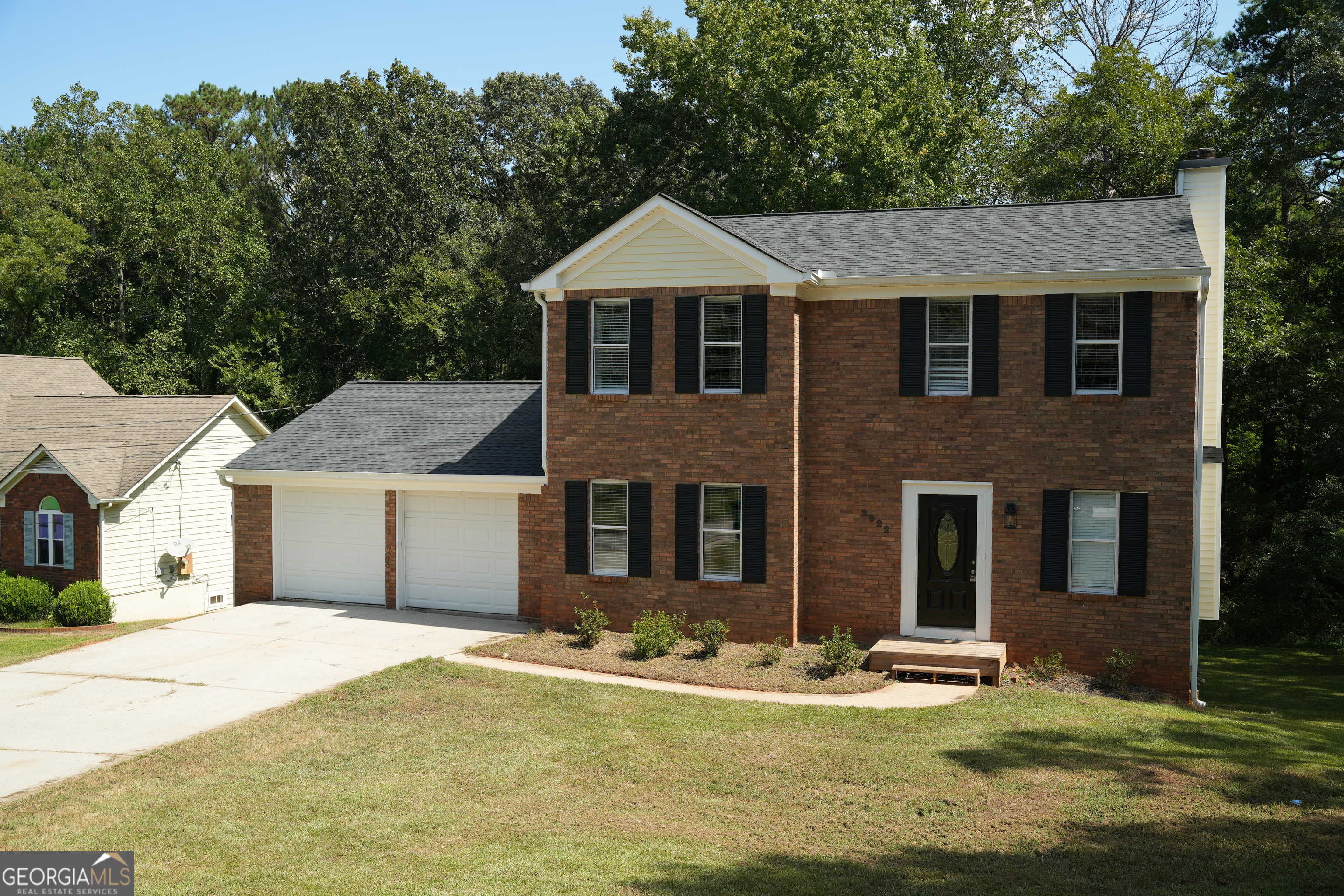 photo 2: 2922 Sunset Court, Decatur GA 30034