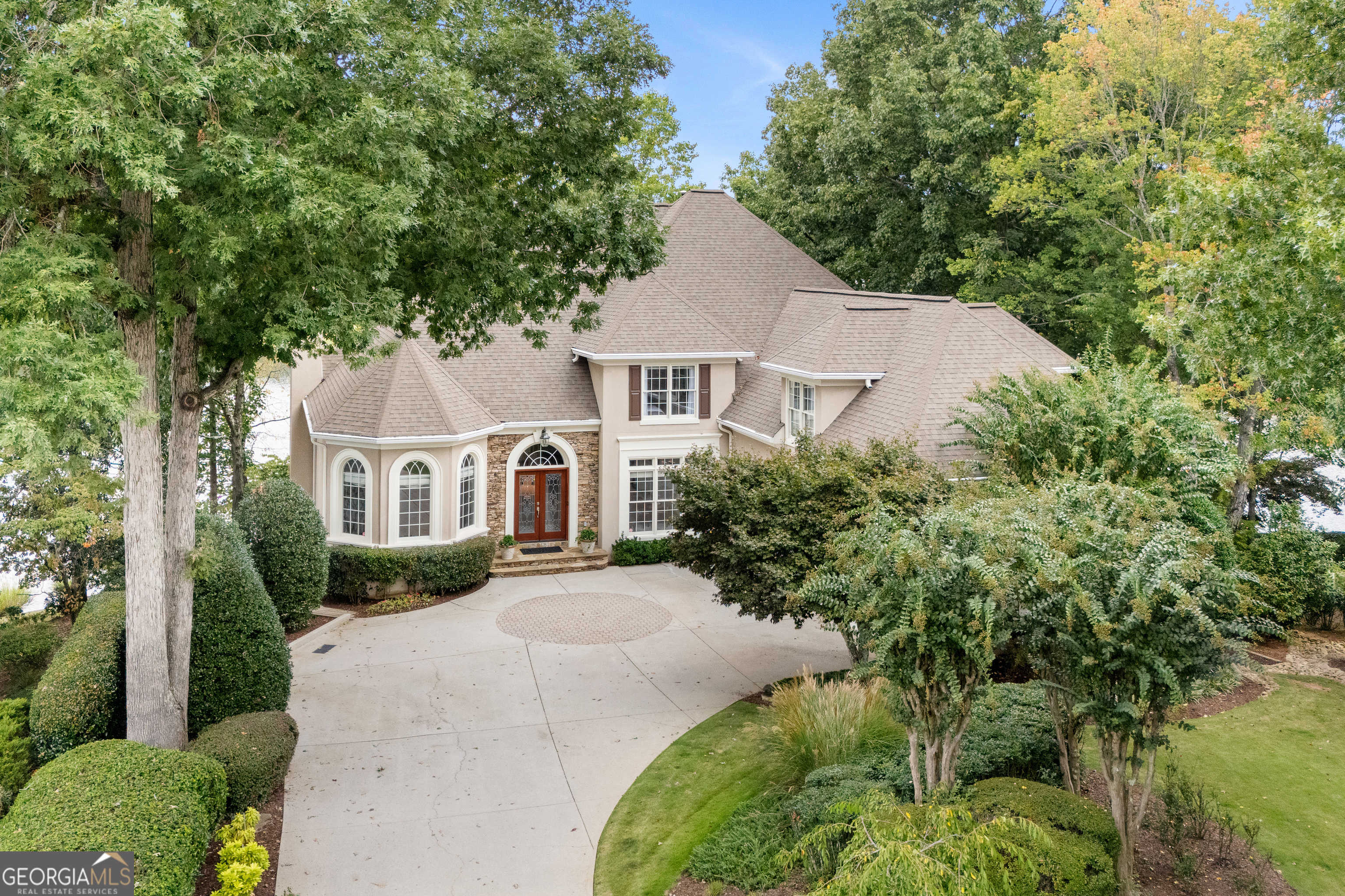 photo 1: 9105 Nesbit Lakes Drive, Alpharetta GA 30022