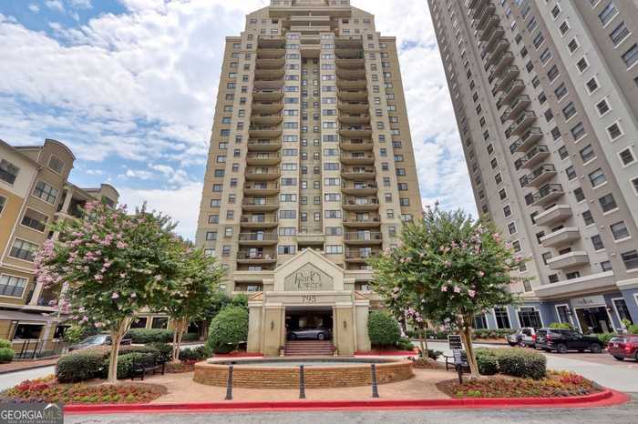 photo 2: 795 Hammond Drive Unit 709, Atlanta GA 30328