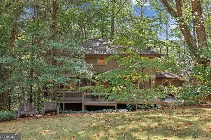 photo 2: 1050 Mountain Creek Trail, Atlanta GA 30328