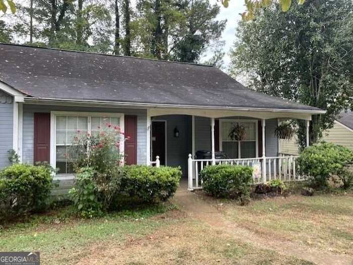 photo 1: 715 Farmdale Way, Woodstock GA 30188