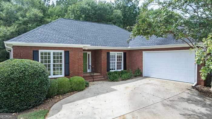 photo 1: 870 St Ives Lane, Athens GA 30606