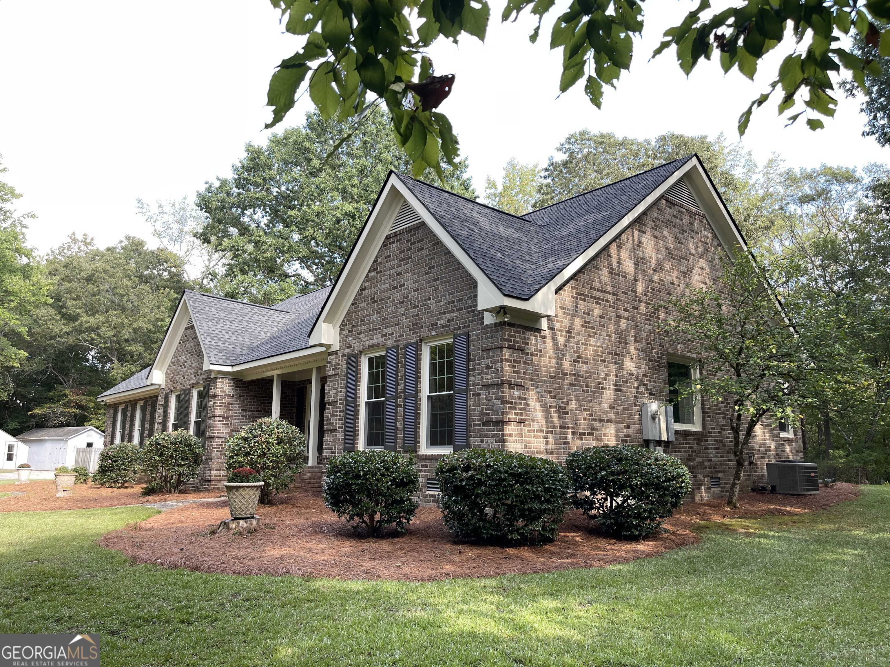 photo 2: 171 Hickory Pointe Drive, Athens GA 30605