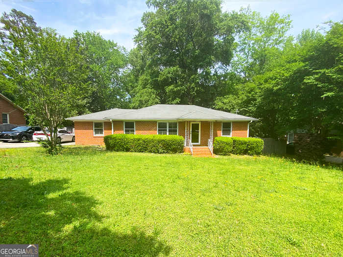 photo 1: 2913 King Alfred Drive, Macon GA 31204