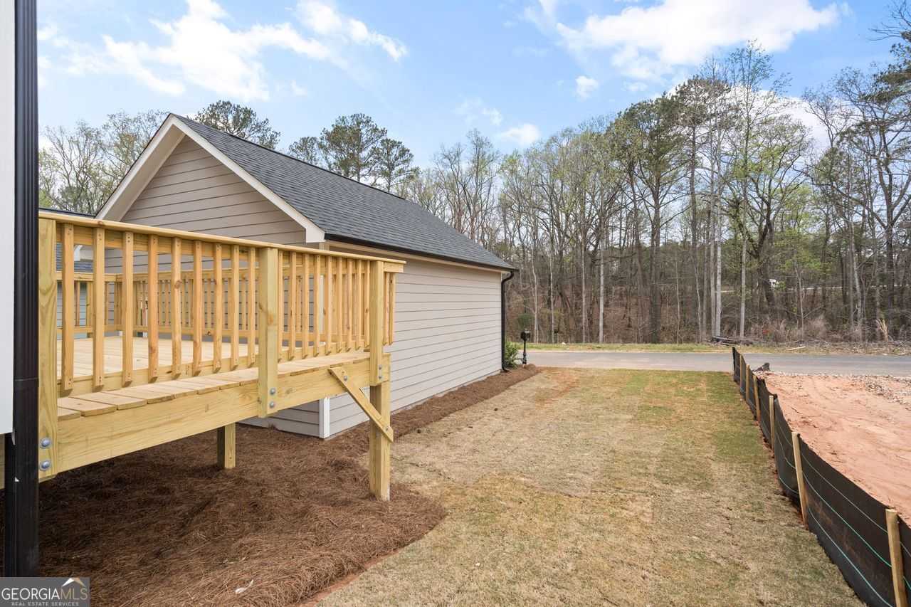 photo 3: 319 Summerville Lane, Athens GA 30606