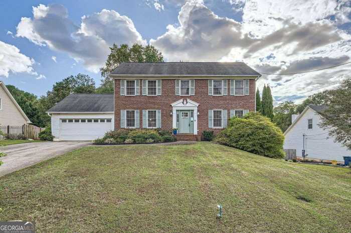 photo 1: 641 Deer Oaks Drive, Lawrenceville GA 30044