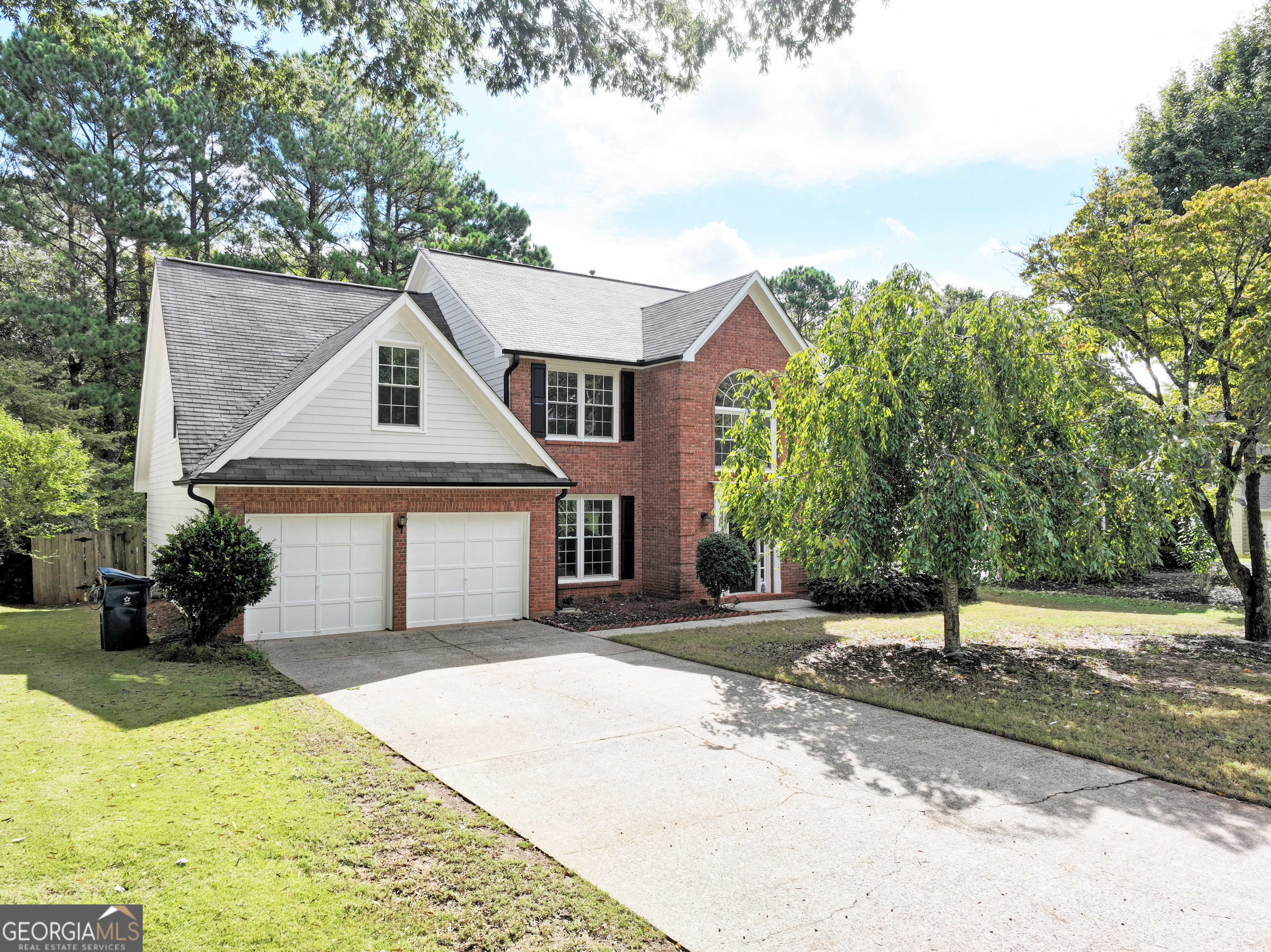 photo 1: 10770 Pinewalk Forest Circle, Alpharetta GA 30022