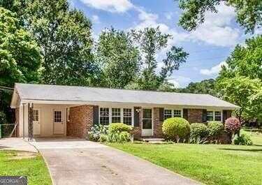 photo 1: 2032 Glynbrook Drive, Tucker GA 30084