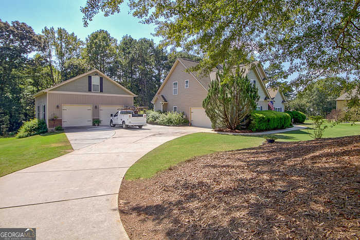 photo 2: 433 Austin Storey Circle, Newnan GA 30263