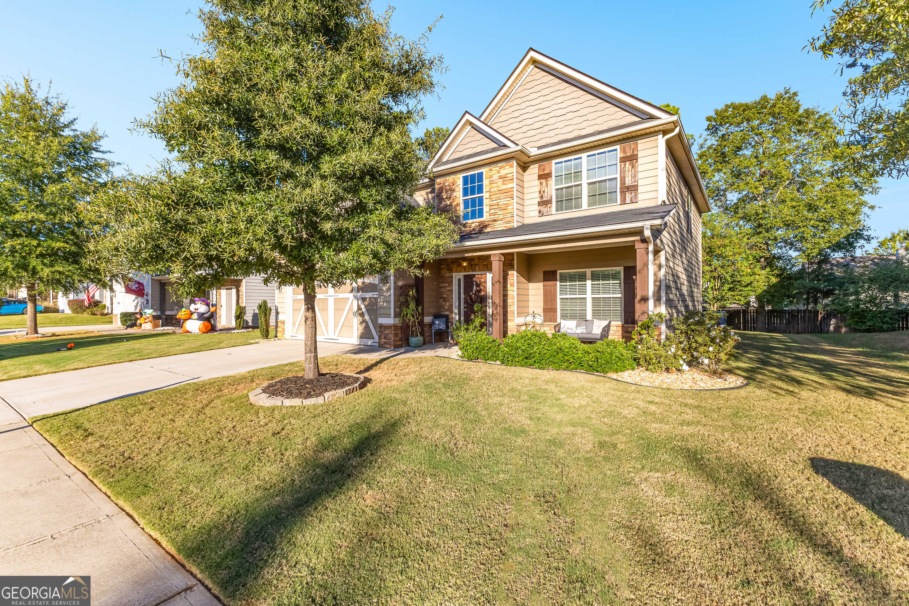 photo 1: 171 Cliffhaven Circle, Newnan GA 30263