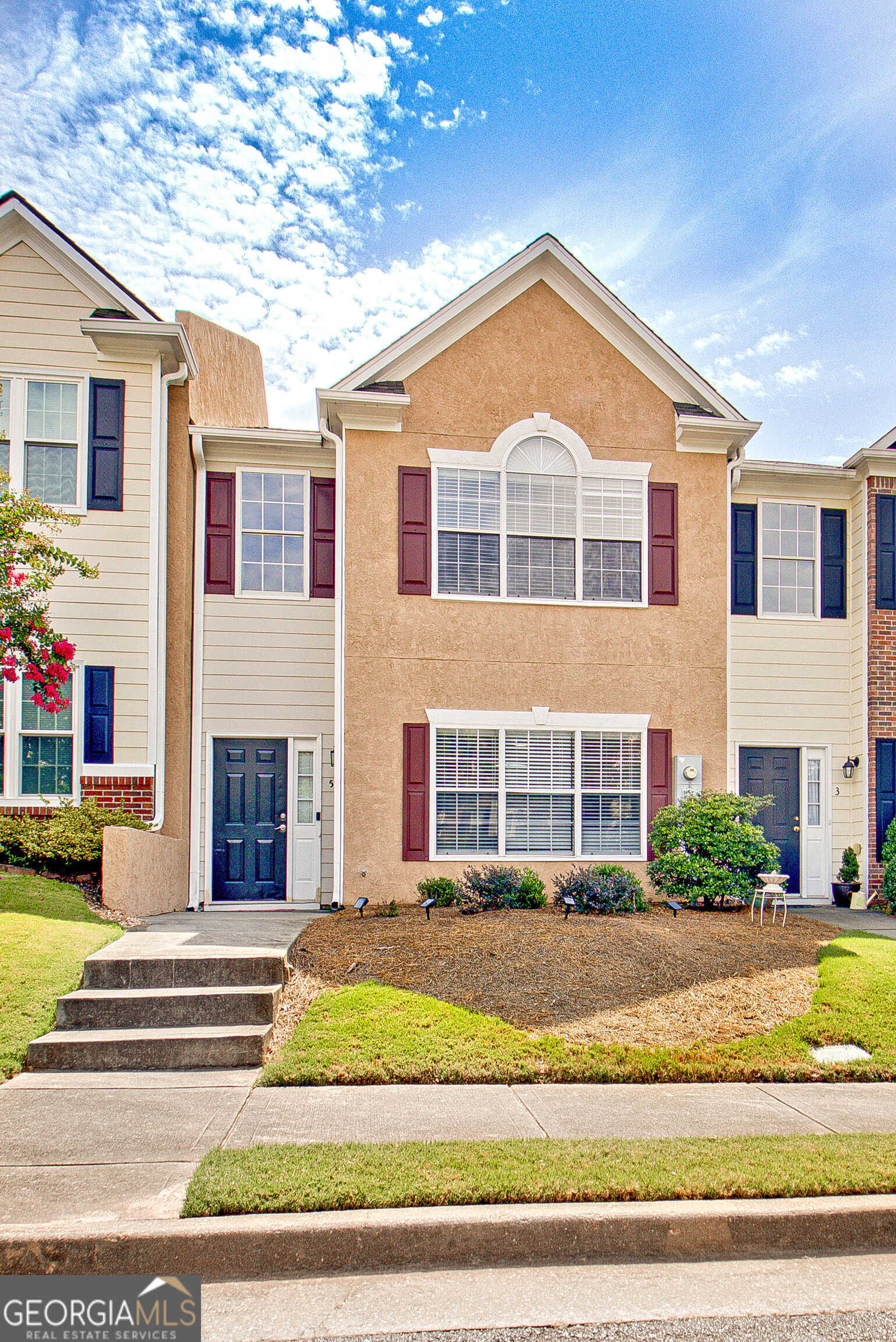 photo 2: 5 Corbel Way, Newnan GA 30265