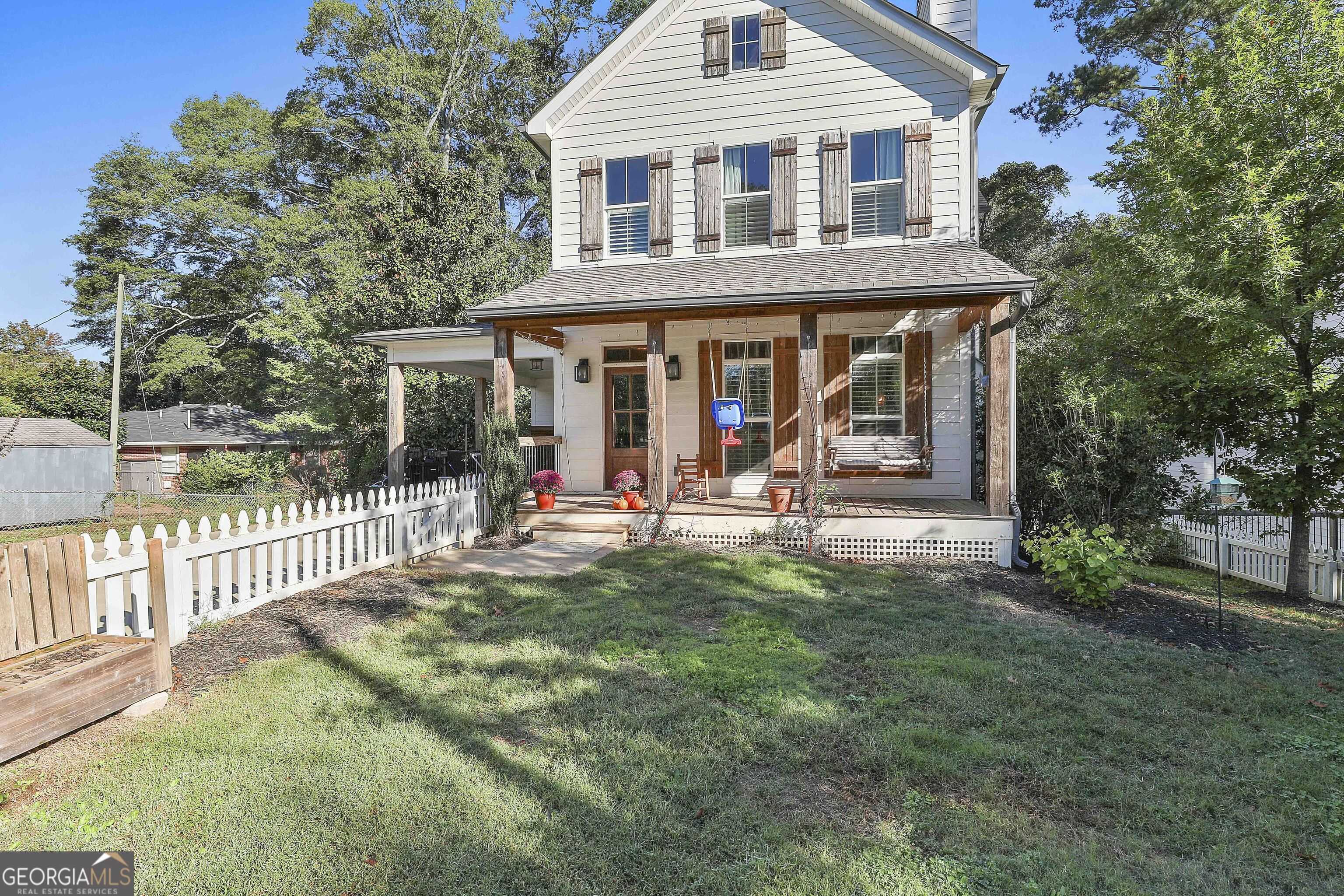 photo 2: 9 Elm Street, Newnan GA 30263