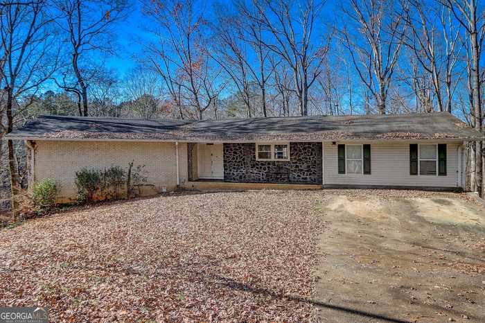 photo 1: 4689 Chapel Hill Road, Douglasville GA 30135