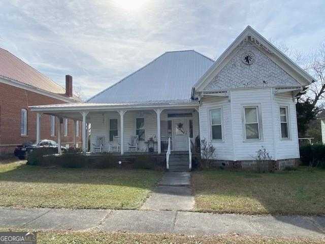 photo 1: 166 Commerce Street, Crawfordville GA 30631