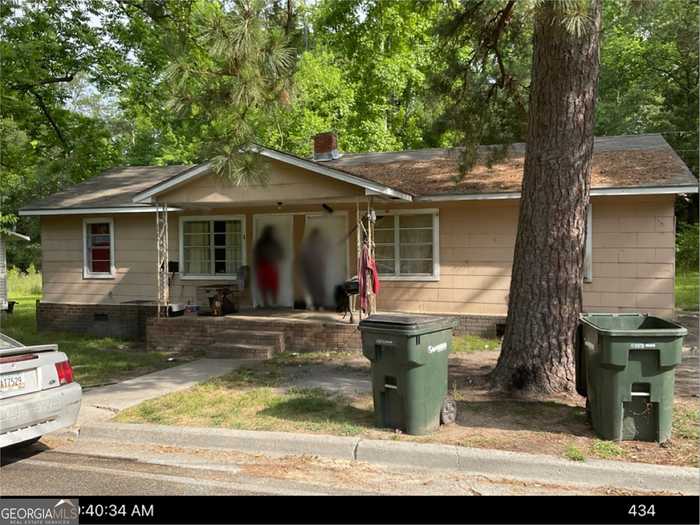 photo 1: 421 Jones Street, Claxton GA 30417